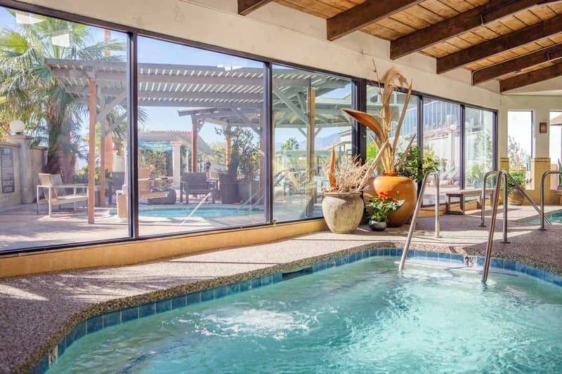 Azure Palm Hot Springs Resort & Day Spa Oasis, USA