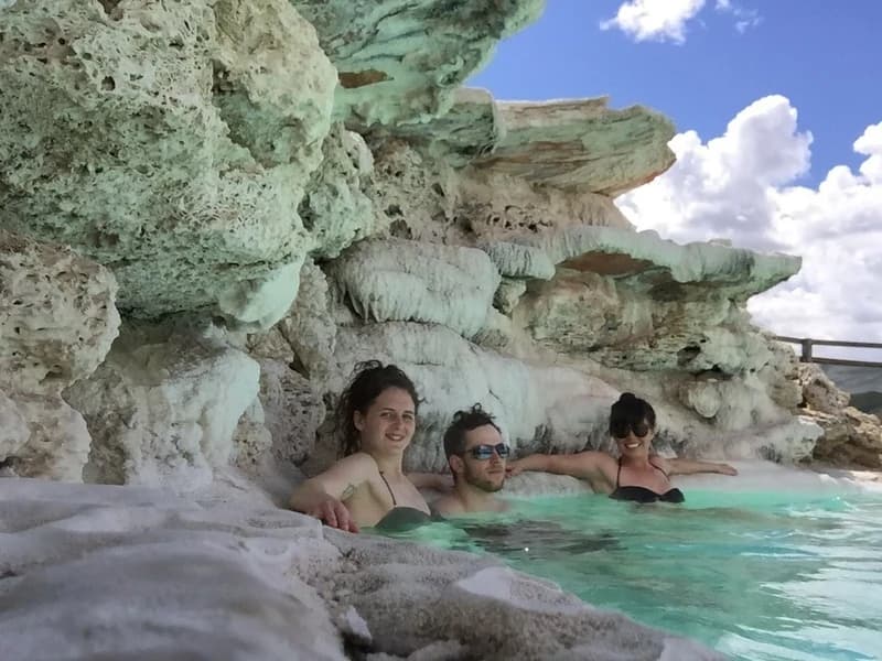 Desert Reef Hot Spring, USA