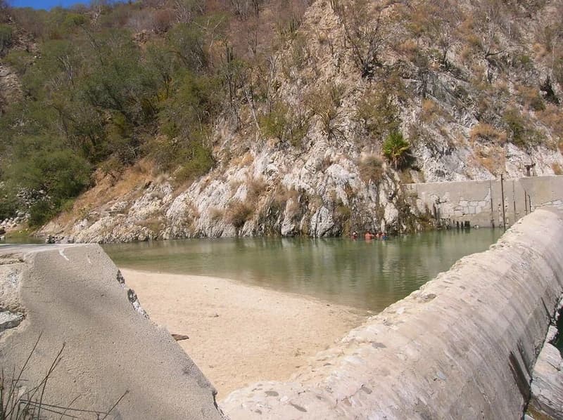 El Chorro Hot Springs, Mexico