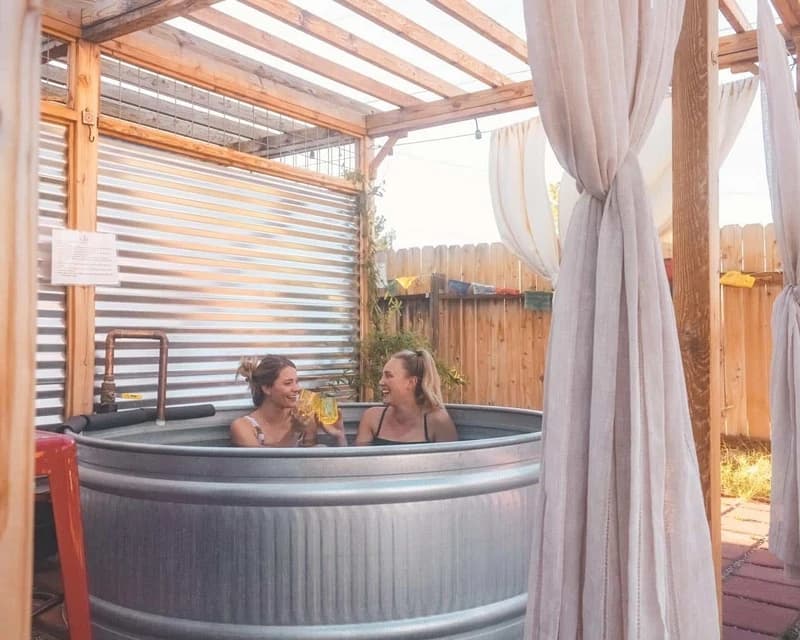 Hot Springs Glamp Camp, USA