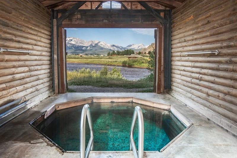 Mountain Village Resort, USA