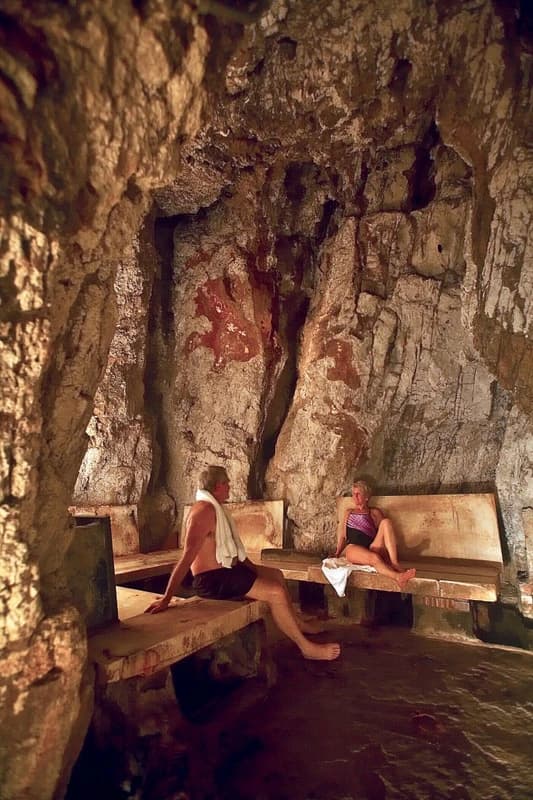 Yampah Spa & Vapor Caves, USA